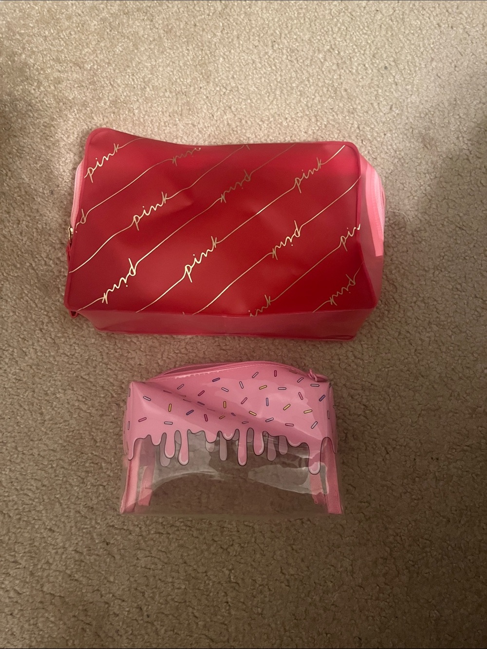 Women’s cosmetic bags